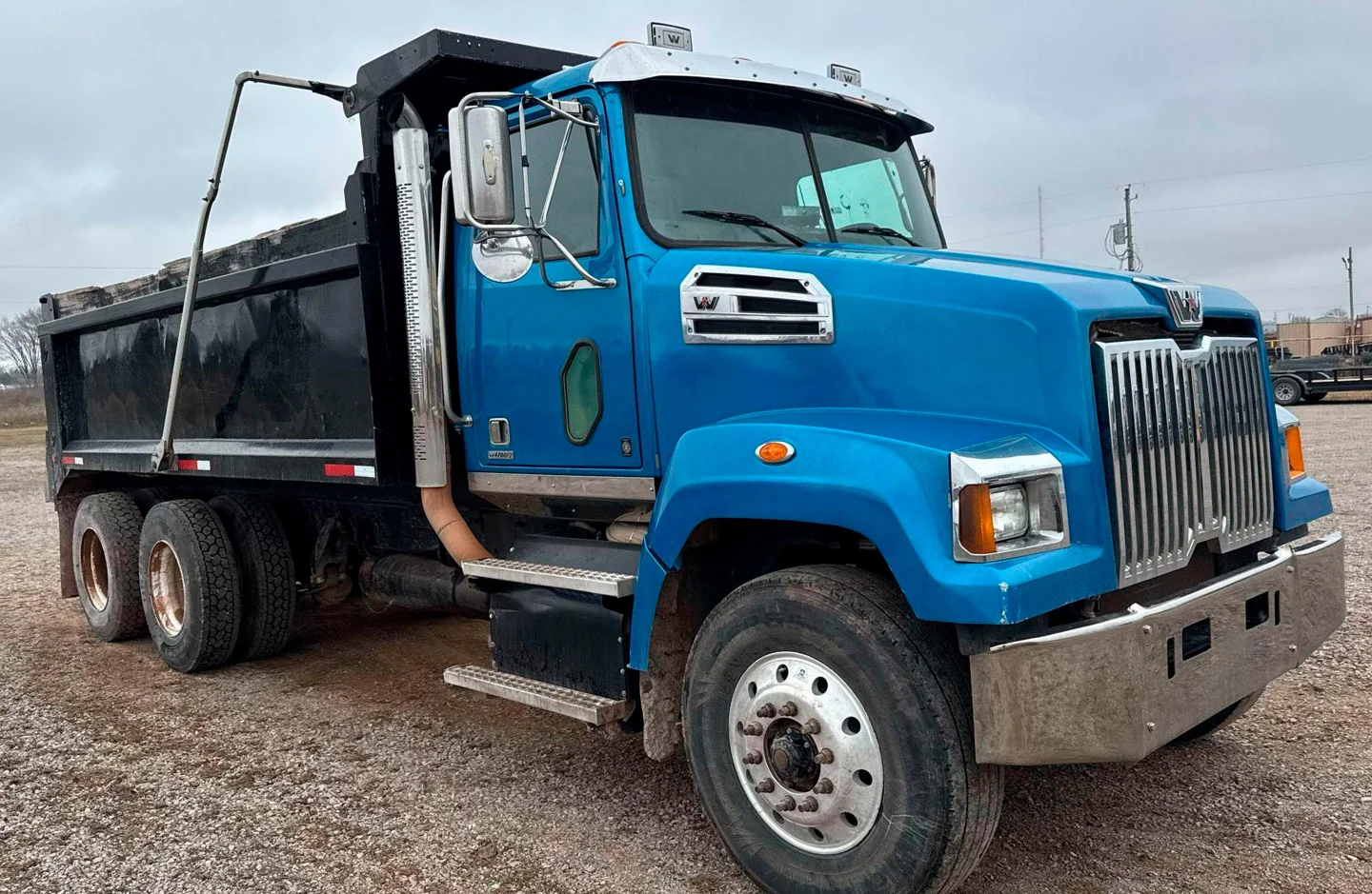 2018 Western Star 4700SF — exterior view