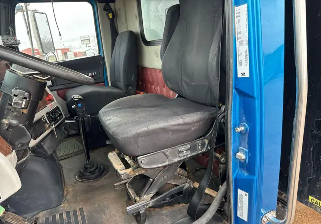 2018 Western Star 4700SF — thumbnail 8