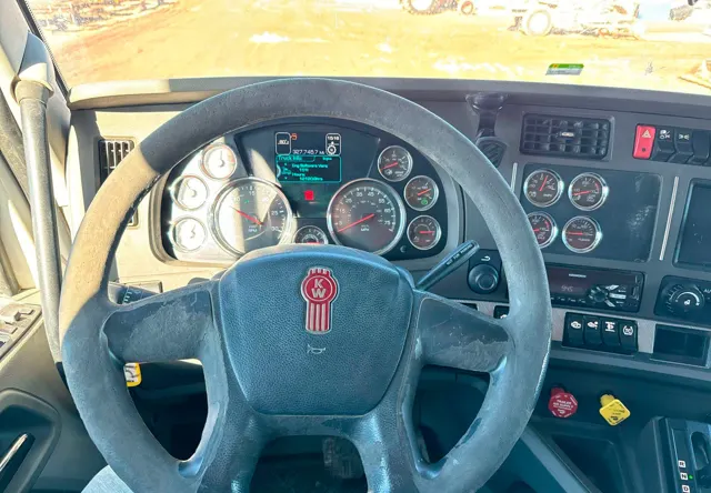 2016 Kenworth T880 — thumbnail 11