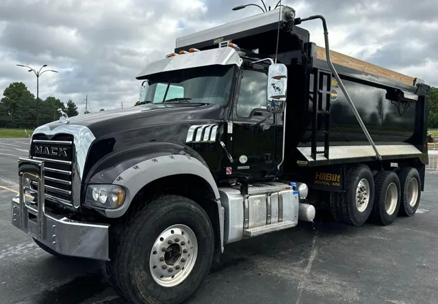 2019 Mack Granite 64FR — thumbnail 1