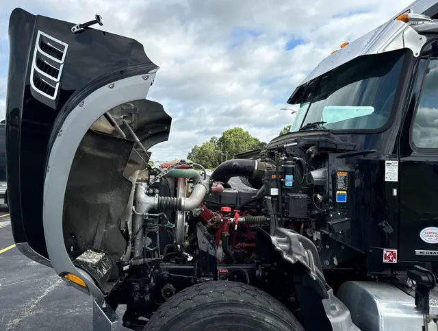 2019 Mack Granite 64FR — thumbnail 12