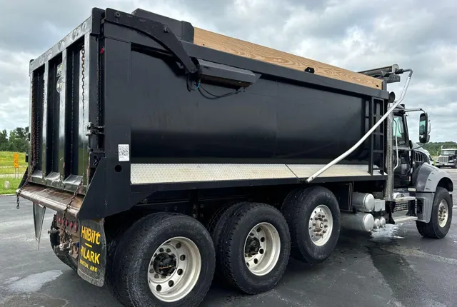 2019 Mack Granite 64FR — thumbnail 5