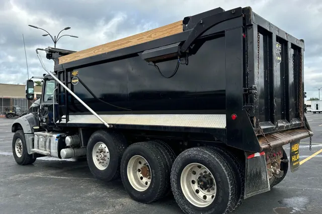 2019 Mack Granite 64FR — thumbnail 7