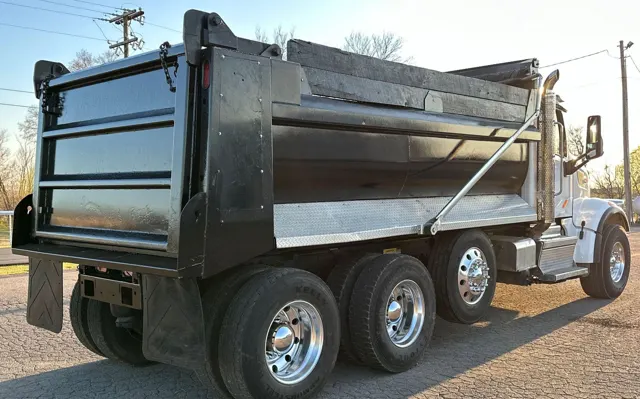 2022 Peterbilt 567 — thumbnail 5