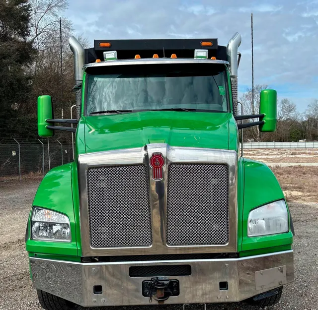 2023 Kenworth T880 — thumbnail 2
