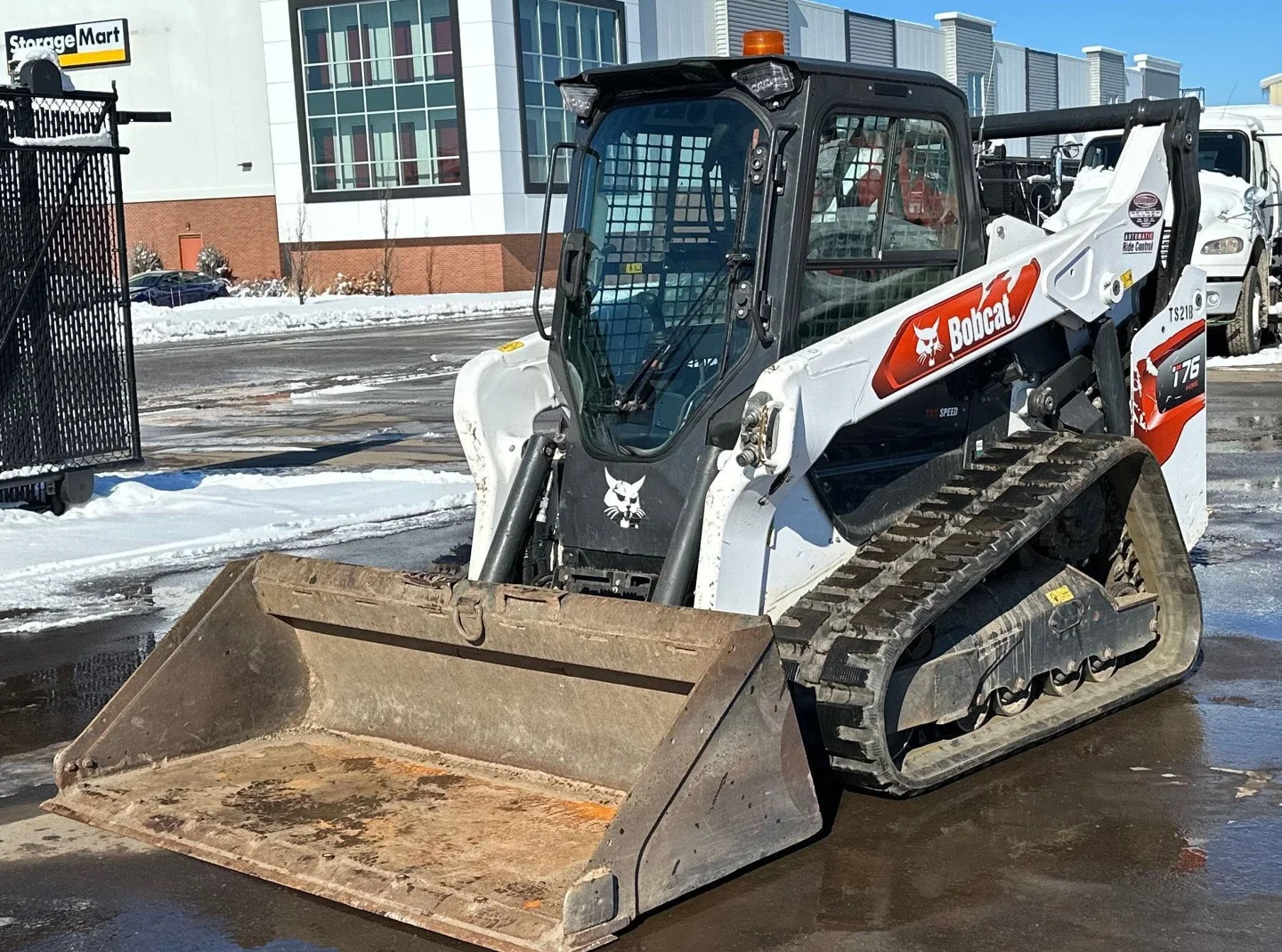 2021 Bobcat T76 — exterior view