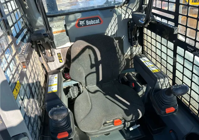 2021 Bobcat T76 — thumbnail 12