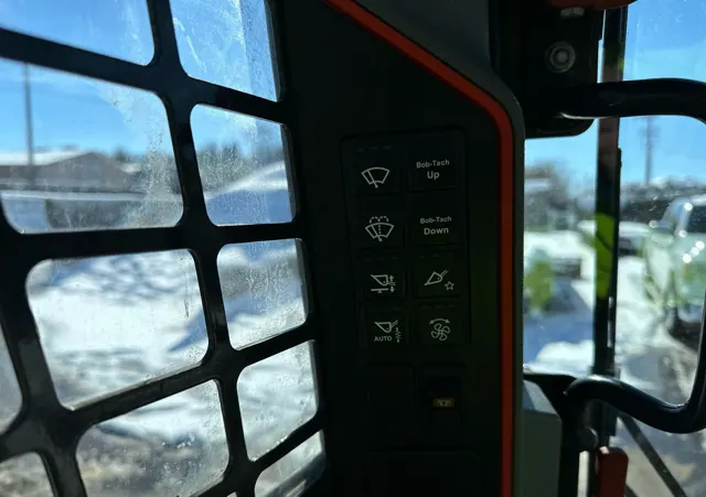 2021 Bobcat T76 — thumbnail 13