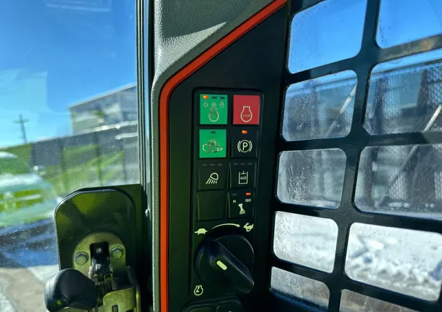 2021 Bobcat T76 — thumbnail 14