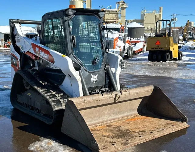 2021 Bobcat T76 — thumbnail 3