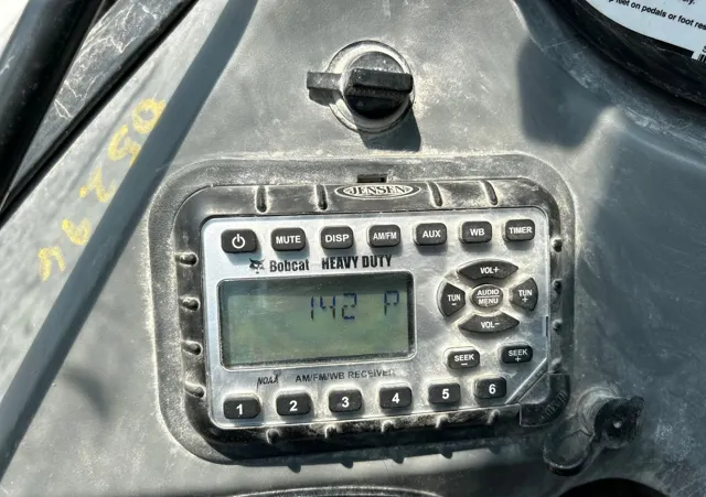 2020 Bobcat T770 — thumbnail 17