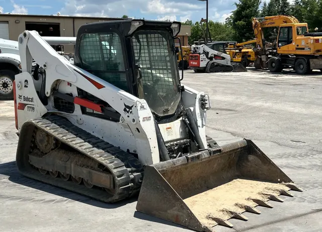 2020 Bobcat T770 — thumbnail 3