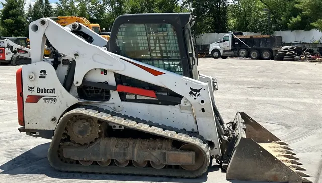 2020 Bobcat T770 — thumbnail 4